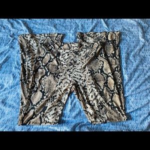 Snake skin wide leg leggings